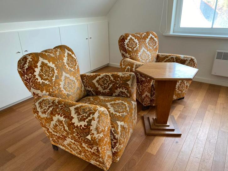 Gezellige vintage zetels met okerkleurig bloemenmotief, Huis en Inrichting, Zetels | Zetels, Zo goed als nieuw, Rechte bank, Eenpersoons