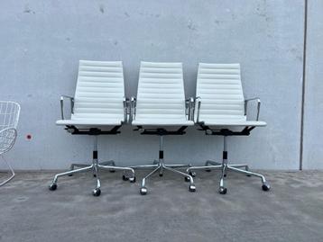 Fauteuil de bureau en cuir Vitra Eames EA119, lot de 6, Maison & Meubles, Envoi, Ergonomique, Comme neuf, Chaise de bureau