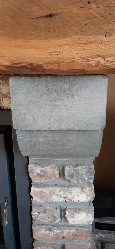 Set van 4 oude geslepen stenen., Doe-het-zelf en Bouw, Metselstenen, Gebruikt, Ophalen