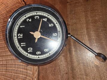 Vintage VDO Kienzle 8 Days dashboardklok – jaren ‘50/‘60 beschikbaar voor biedingen