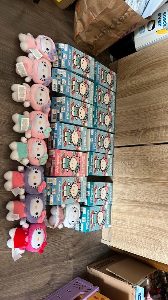 Hellokitty lot, Kinderen en Baby's, Speelgoed | Poppen, Zo goed als nieuw, Ophalen of Verzenden