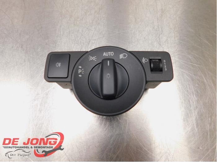 Commutateur lumière d'un Mercedes Vito, Autos : Pièces & Accessoires, Tableau de bord & Interrupteurs, Mercedes-Benz, Utilisé