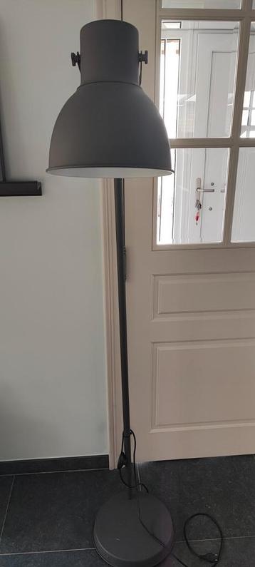 ikea hektor vloerlamp dia 31cm beschikbaar voor biedingen