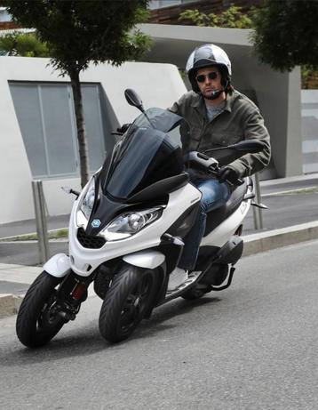 Piaggio MP3 300 HPE, Motos, Particulier