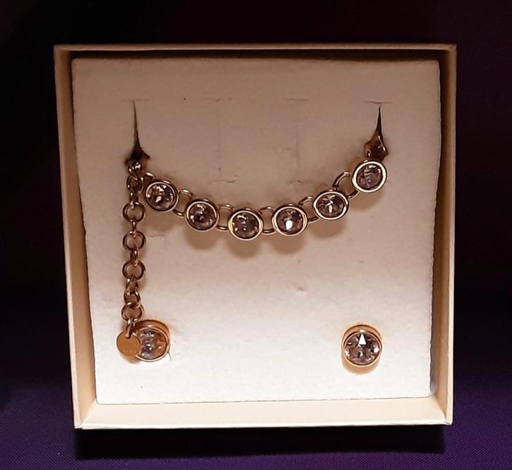 Bracelet+ boucles d'oreilles cristal Swarovski Dyrberg Kern, Collections, Swarovski, Comme neuf, Bijou ou Montre, Enlèvement ou Envoi