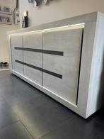 Salle à manger avec 6 chaise fauteuil à roulettes, Enlèvement