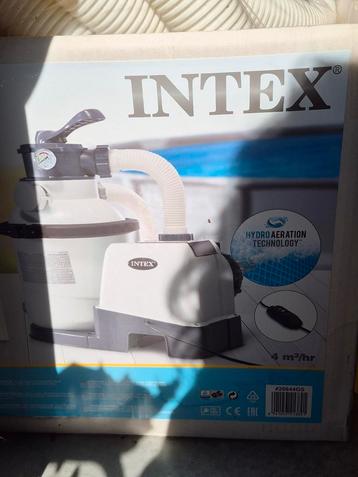 Intex zandfilterpomp 4m3/h, Ophalen, Zo goed als nieuw