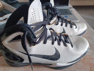 Basketschoenen Nike : HYPERDUNK ___maat 45____ beschikbaar voor biedingen