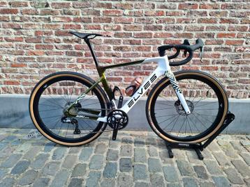 Elves Mori Aerox Grx di2 maat 54 beschikbaar voor biedingen