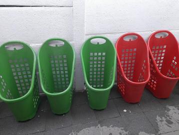 5 stuks Winkel karretjes /  boodschappentrolley  beschikbaar voor biedingen