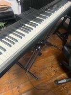 Roland fp-10 piano, Zwart, Digitaal, Ophalen of Verzenden, Zo goed als nieuw