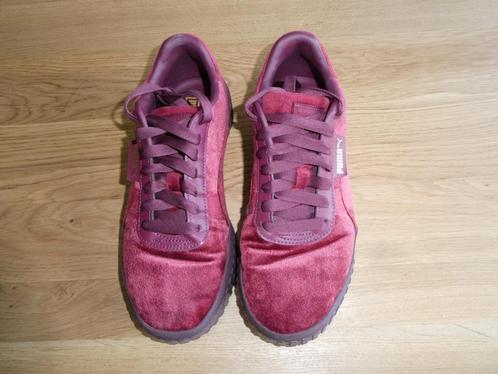 Sneakers Puma Carina Velvet Burgundy - maat 40,5, Vêtements | Femmes, Chaussures, Comme neuf, Sneakers et Baskets, Rouge, Enlèvement ou Envoi