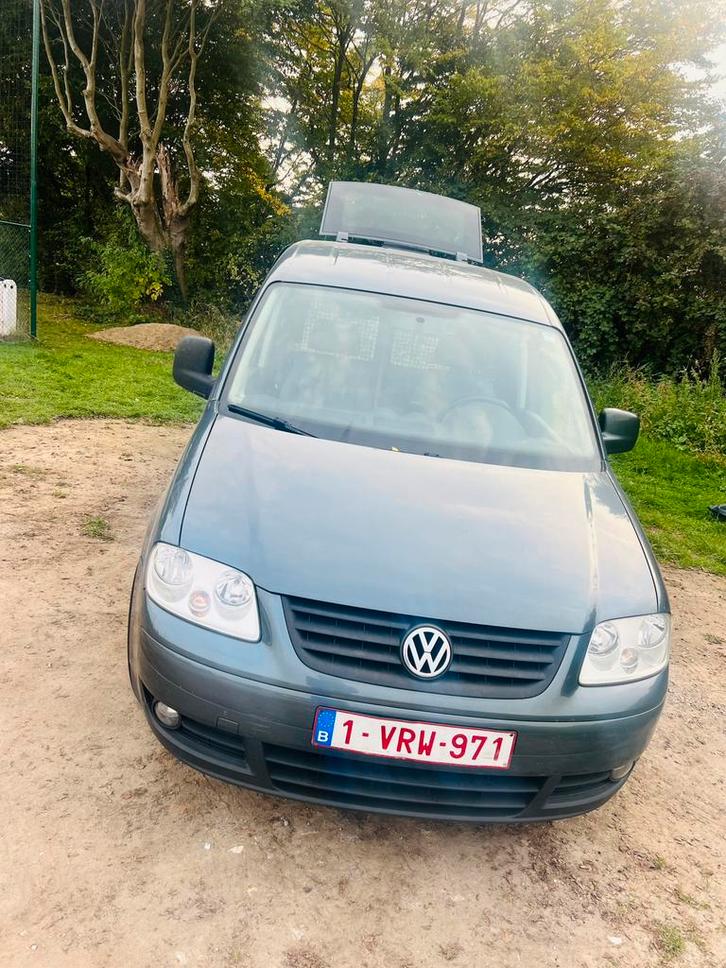 Vw caddy 1.9 tdi automatique (rare) f.rose, Auto's, Volkswagen, Particulier, Caddy Combi, ABS, Adaptive Cruise Control, Alarm