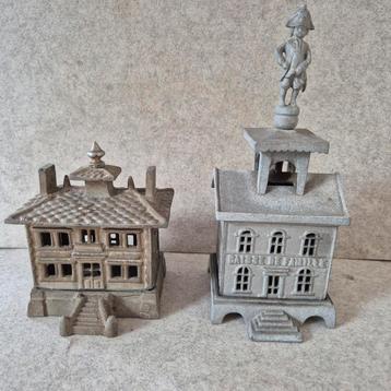 2 spaarpotten in zink, ijzer, spelter?  beschikbaar voor biedingen