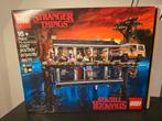 Lego 75810: Stranger Things, the upside down, Ophalen of Verzenden, Zo goed als nieuw