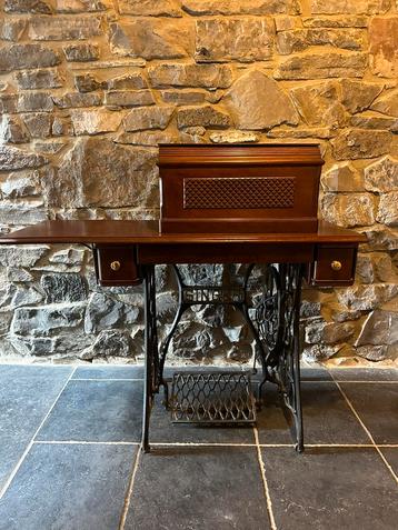 Machine à coudre Singer en très bon état  beschikbaar voor biedingen