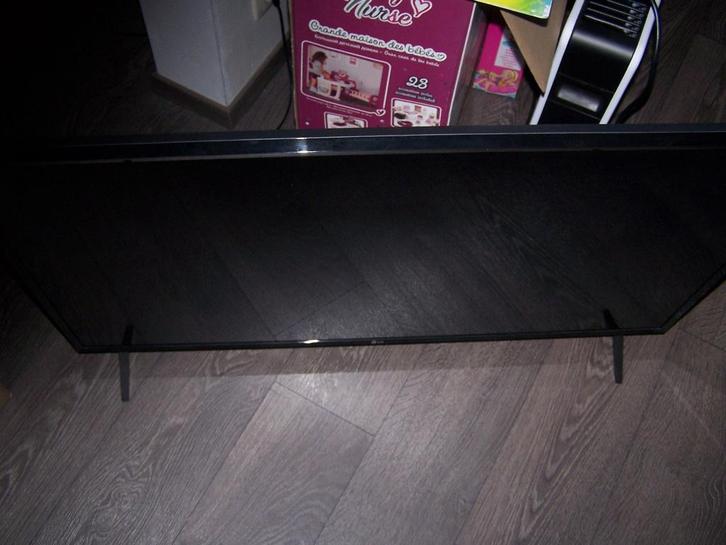 LG U43 TV., Audio, Tv en Foto, Televisies, Zo goed als nieuw, LED, 100 cm of meer, 4k (UHD), LG, 120 Hz, Smart TV, Ophalen