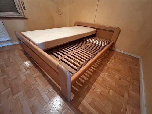 Complete slaapkamer bed, spiegelkast, nachtkastjes, commode, Huis en Inrichting, Slaapkamer | Bedden, Zo goed als nieuw, Tweepersoons