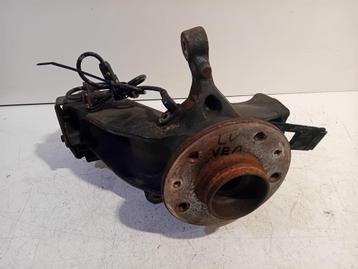 WIELNAAF LINKS VOOR Renault Clio IV (5R) (01-2012/08-2021) beschikbaar voor biedingen