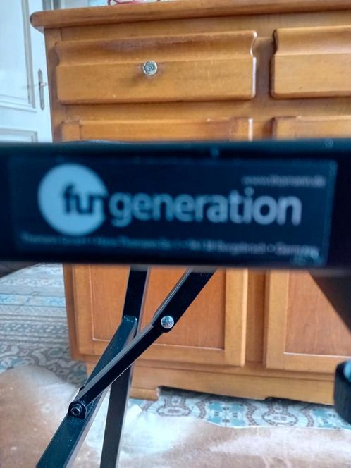 Keyboard standaard, merk Fun Generation, made in Germany, Muziek en Instrumenten, Standaarden, Zo goed als nieuw, Ophalen