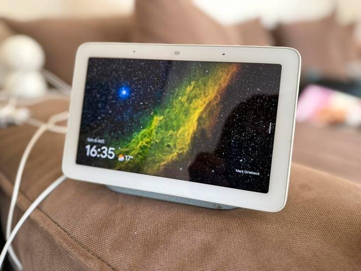 Google Nest Hub, slank scherm met Google Assistant, Audio, Tv en Foto, Foto | Digitale fotokaders, Zo goed als nieuw, Ophalen of Verzenden