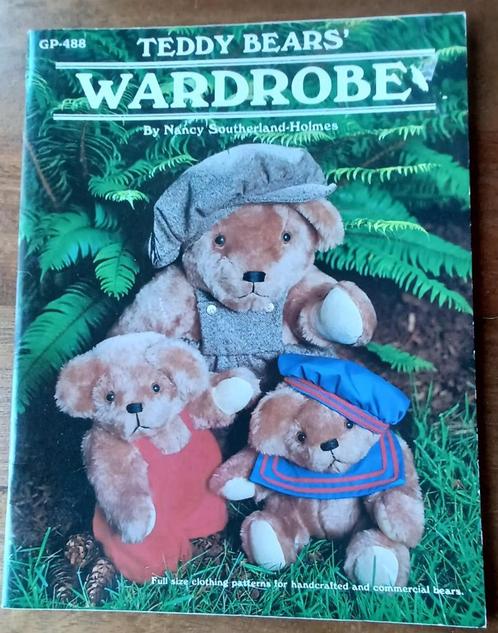 Teddy Bear's Wardrobe / Nancy Southerland-Holmes/ 1984, Verzamelen, Beren en Cherished Teddies, Ophalen of Verzenden
