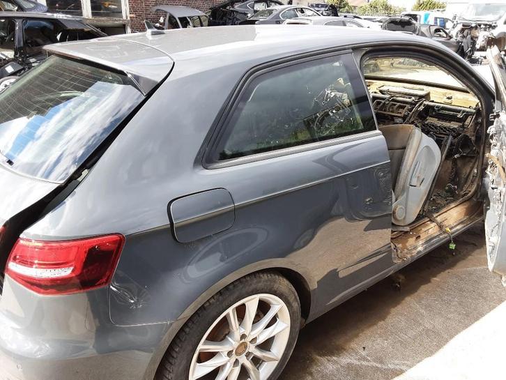 SPATBORD RECHTS ACHTER Audi A3 (8V1 / 8VK) (01-2012/10-2020), Auto-onderdelen, Carrosserie, Spatbord, Audi, Achter, Rechts, Gebruikt