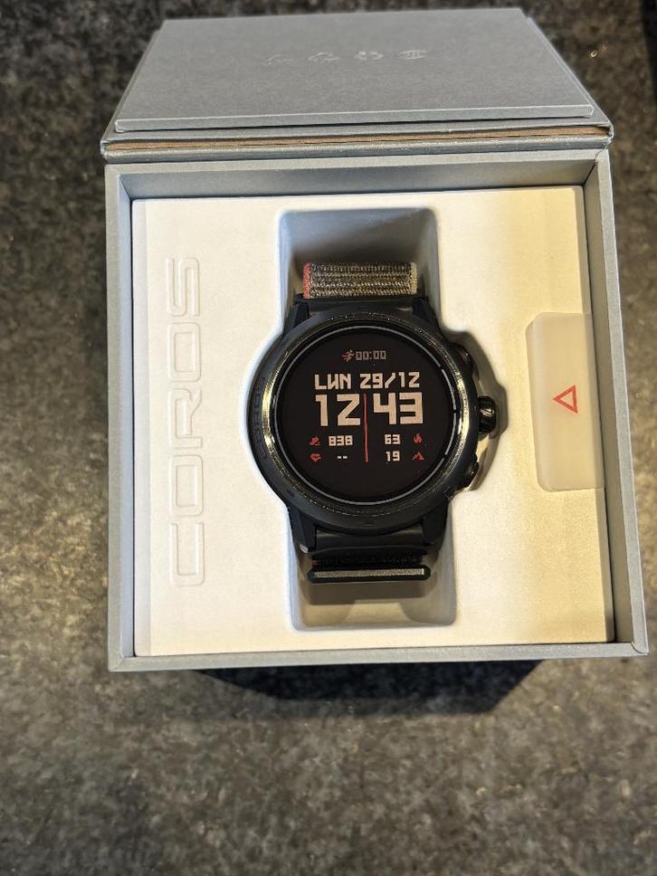 Coros Apex 2 Pro, Bijoux, Sacs & Beauté, Montres de sport, Comme neuf, Noir, Distance, Bandage calorique, État, GPS, Battement de coeur