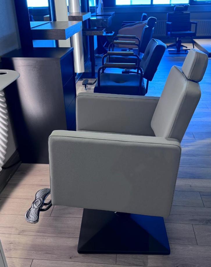 epileerstoel cream creme beige zwart knipstoel kappersstoel, Huis en Inrichting, Woonaccessoires | Overige, Nieuw, Ophalen of Verzenden