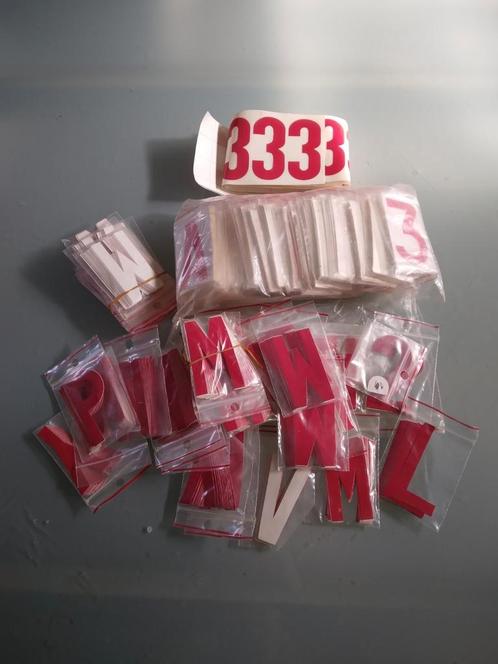 Assortiment klevers - cijfers en letters +allerlei, Hobby en Vrije tijd, Stickers en Plaatjes, Zo goed als nieuw, Meerdere stickers
