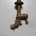 Antieke koperen kraan, Enlèvement