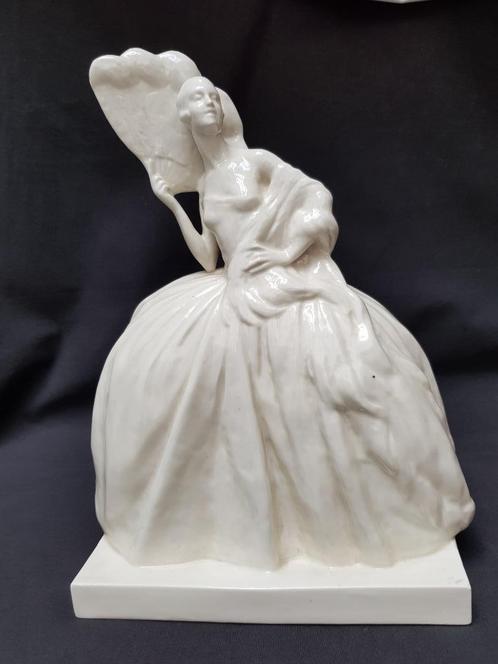 Figurine Art Déco - 32 cm - Domergue Odette., Antiquités & Art, Antiquités | Porcelaine, Enlèvement ou Envoi