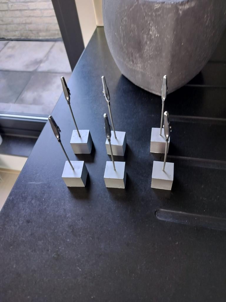 Des porte-photos pour les 6 ensemble, Enlèvement