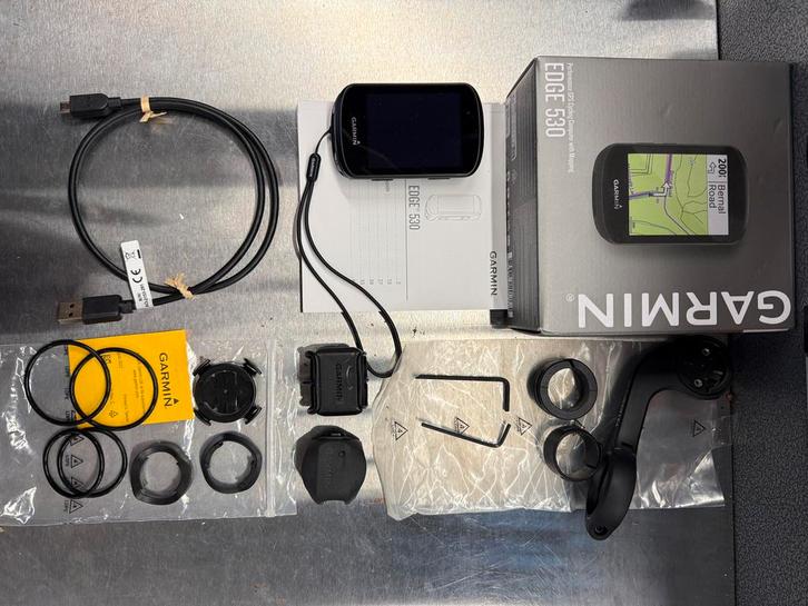 Garmin Edge 530 sensor bundle, Vélos & Vélomoteurs, Accessoires vélo | Compteurs de vélo, Comme neuf, Capteur de cadence, Sans fil