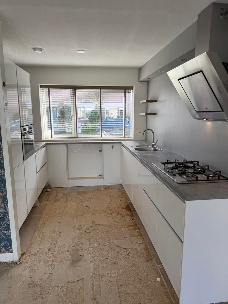 Complete Rechte Keuken Greeploos + Apparatuur + GEDEMONTEERD, Ophalen of Verzenden, Wit, Greeploos