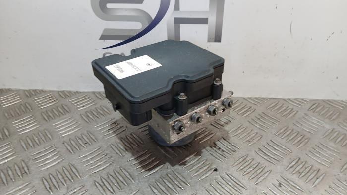 Pompe ABS d'un Mercedes A-Klasse, Autos : Pièces & Accessoires, Électronique & Câbles, Mercedes-Benz, Utilisé, 3 mois de garantie