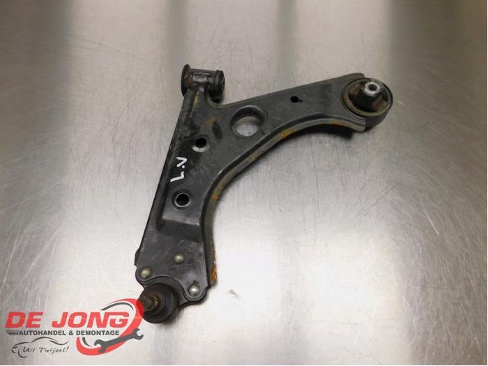 Bras de suspension avant gauche d'un Fiat Punto Evo, -, 3 mois de garantie, Utilisé, Fiat