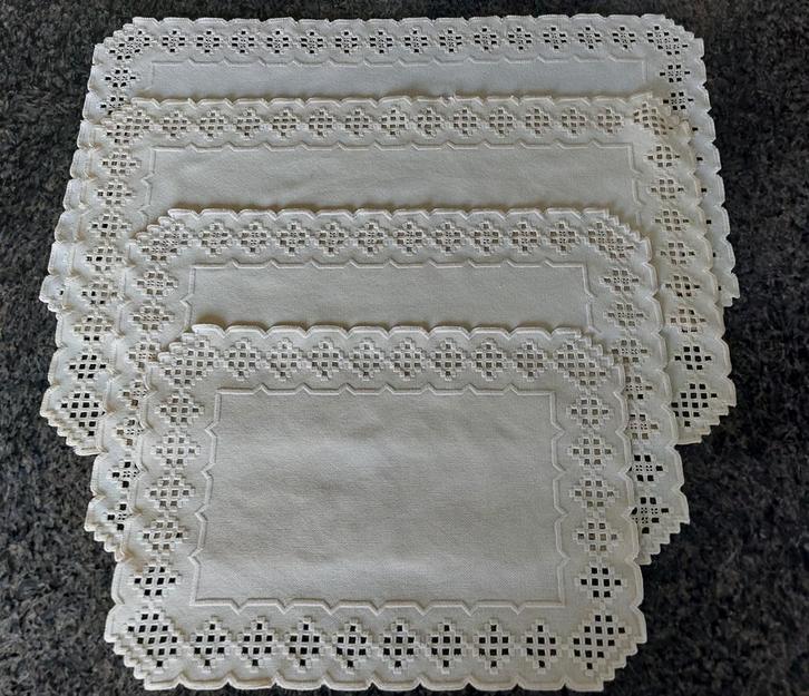 Onderzetters, Antiek en Kunst, Antiek | Tapijten, Tafelkleden en Textiel, Ophalen of Verzenden