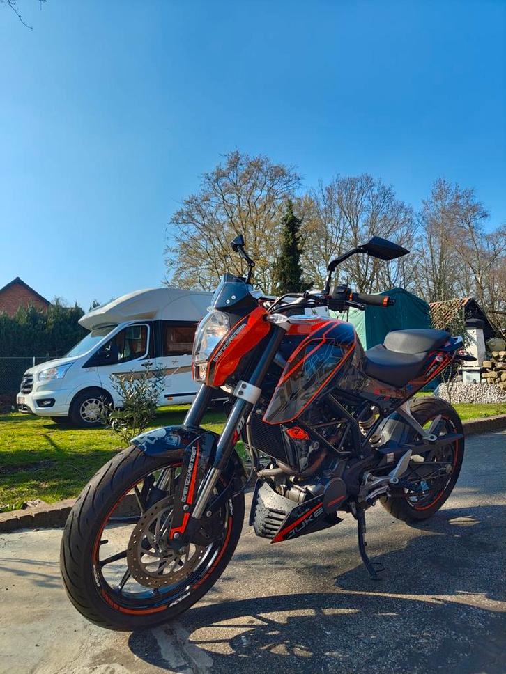 KTM Duke 125cc - GRENZGAENGER - Permis de conduire B/A1, Motos, Motos | Aprilia, Particulier, Naked bike, ABS, Éclairage LED, Enlèvement