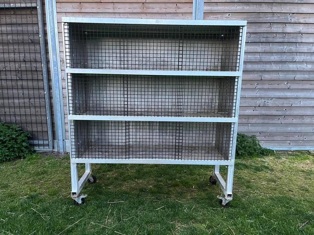 Flat voor konijnen, cavia’s,…, Ophalen, Zo goed als nieuw, Hok, Cavia