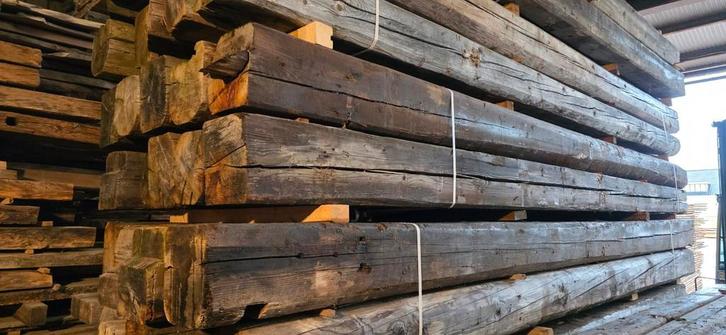 Partij oude grenen balken | 540 x 23 x 23 cm | doorleefd, Jardin & Terrasse, Poteaux, Poutres & Planches, Poutres, Enlèvement ou Envoi