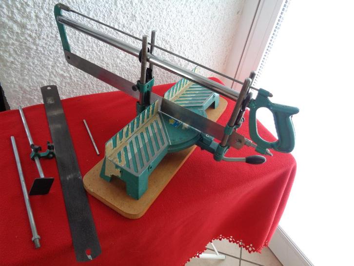 Scie à onglets de précision occasion ancienne., Bricolage & Construction, Outillage | Scies mécaniques, Utilisé, Autres types