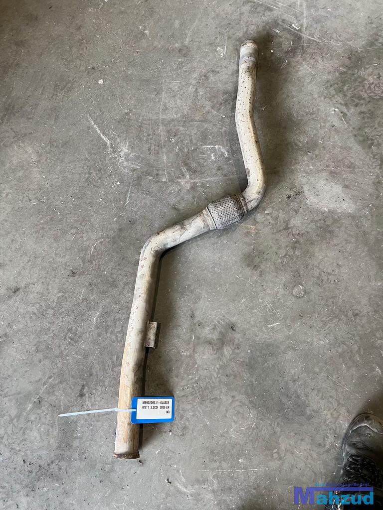 MERCEDES E KLASSE W211 2.2 CDI uitlaat middendemper 2002-200, Gebruikt, Mercedes-Benz AG, Mercedes-Benz, Mercedesstrasse 120
70372  Stuttgart, DE