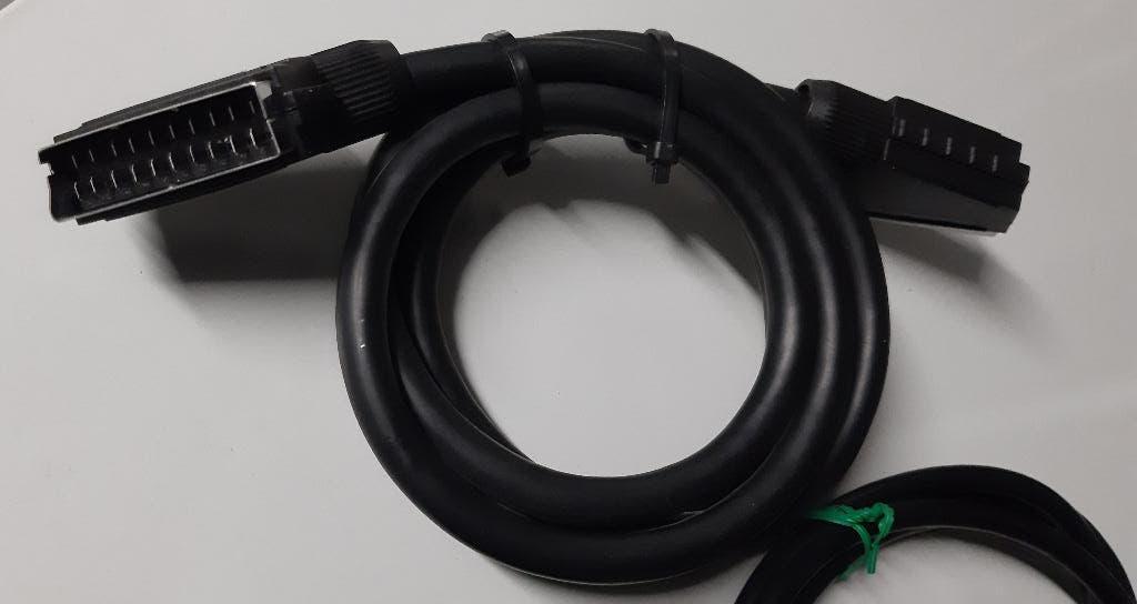 Scartkabel, Audio, Tv en Foto, Audiokabels en Televisiekabels, Ophalen of Verzenden, Nieuw, Minder dan 2 meter, Scartkabel