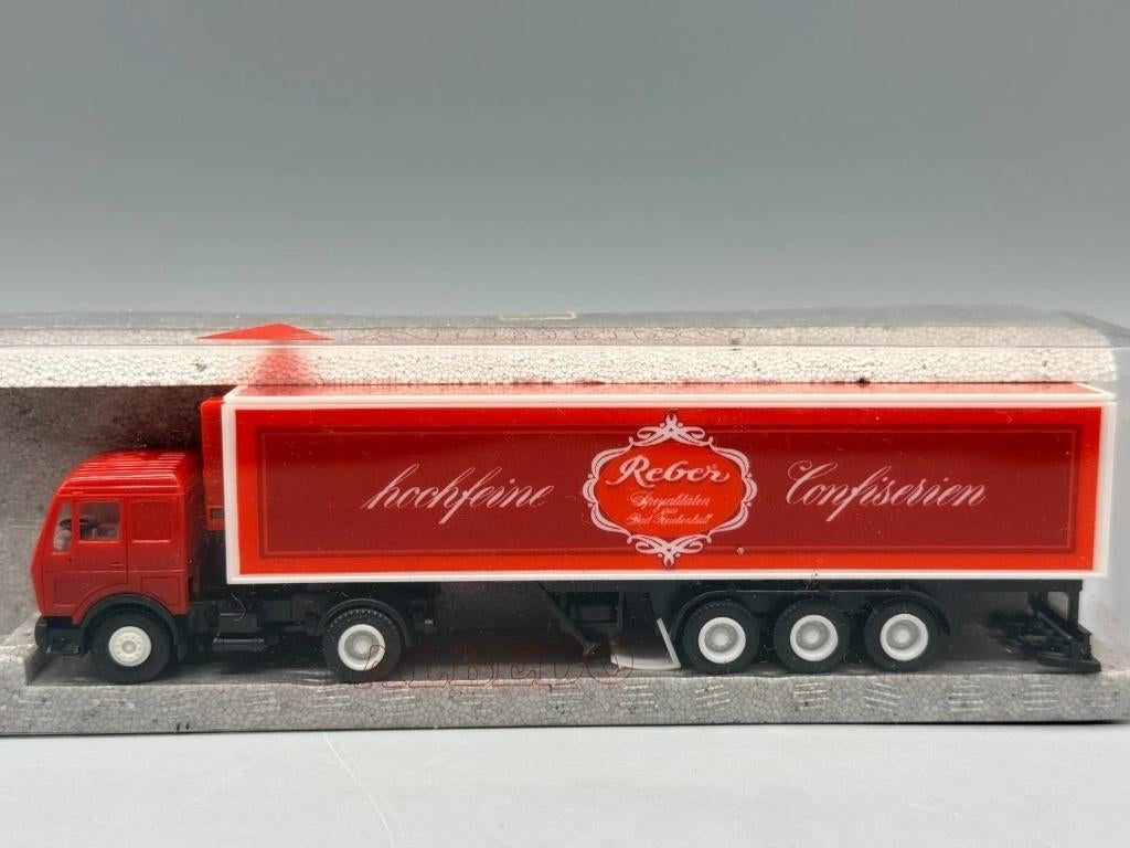 1:87 Albedo Mercedes NG 19731977 Reber Hochfein Confiserien, Ophalen of Verzenden, Zo goed als nieuw, Bus of Vrachtwagen, Herpa