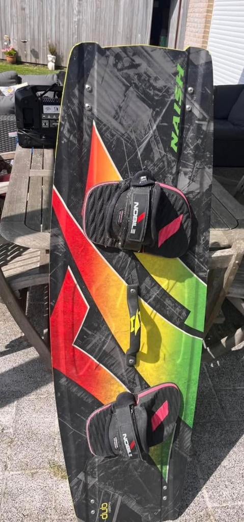 Naish pour kitesurf, Sports nautiques & Bateaux, Kitesurf, Enlèvement, Comme neuf, Planche de kite