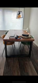 Eiken tafel met stalen poten, Huis en Inrichting, Tafels | Eettafels, Ophalen, Zo goed als nieuw