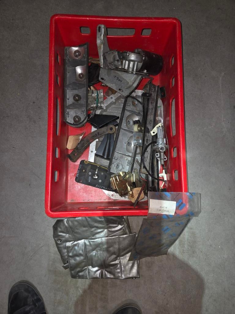 Simca 1300 1500 1301 1501 lot onderdelen partij, Ophalen