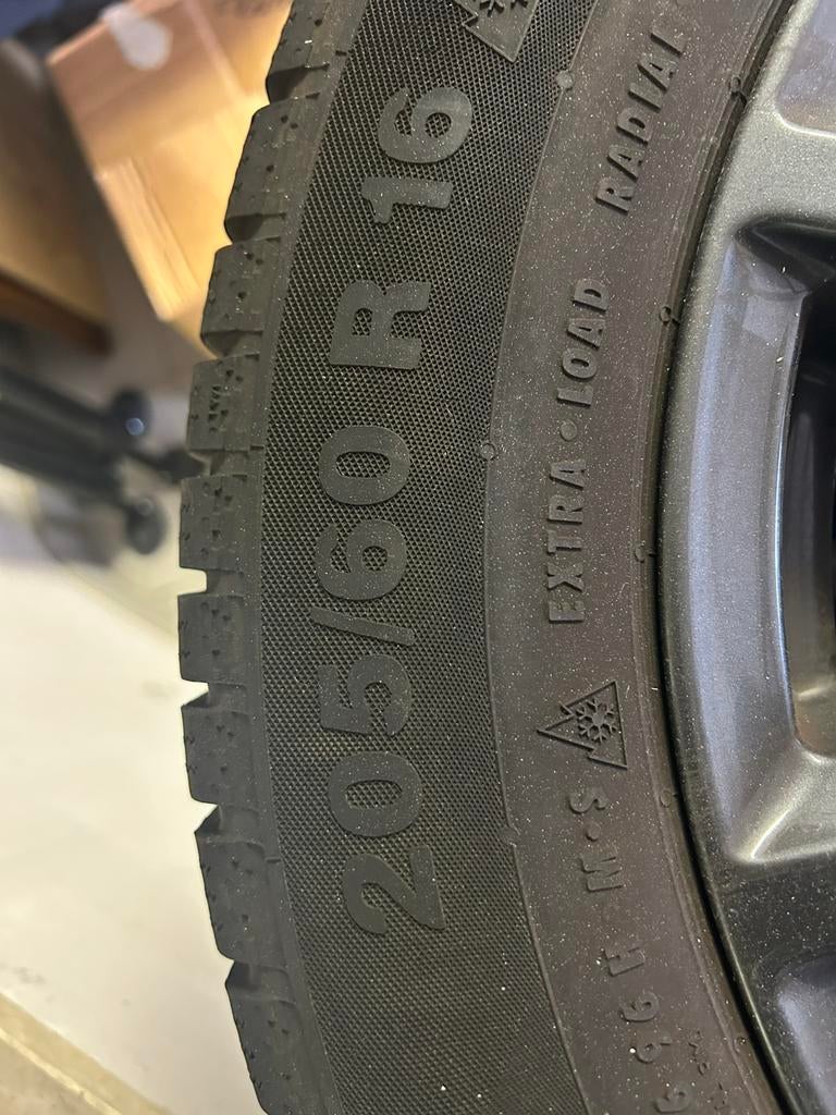 Winterbanden op Alu velg, Ophalen, Zo goed als nieuw