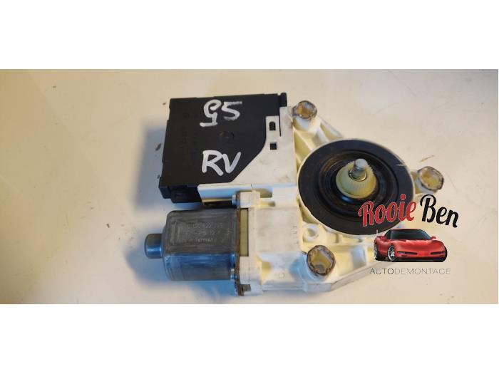 Moteur de vitre portière d'un Volkswagen Golf, Autos : Pièces & Accessoires, Volkswagen, -, 3 mois de garantie, Utilisé